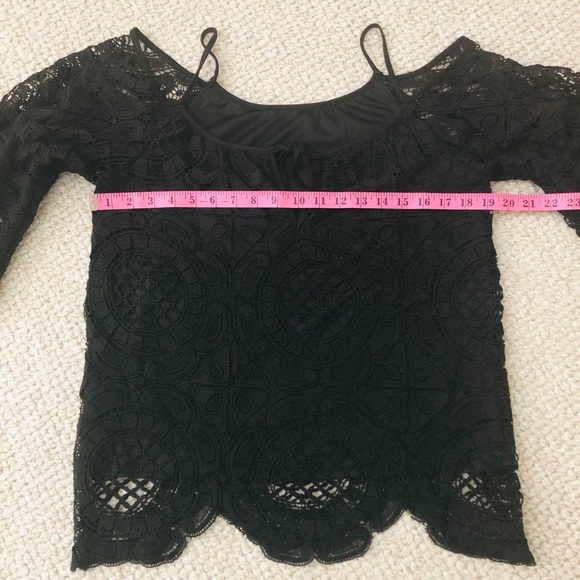Boston Proper Lace Cold Shoulder Blouse - Picture 4 of 10